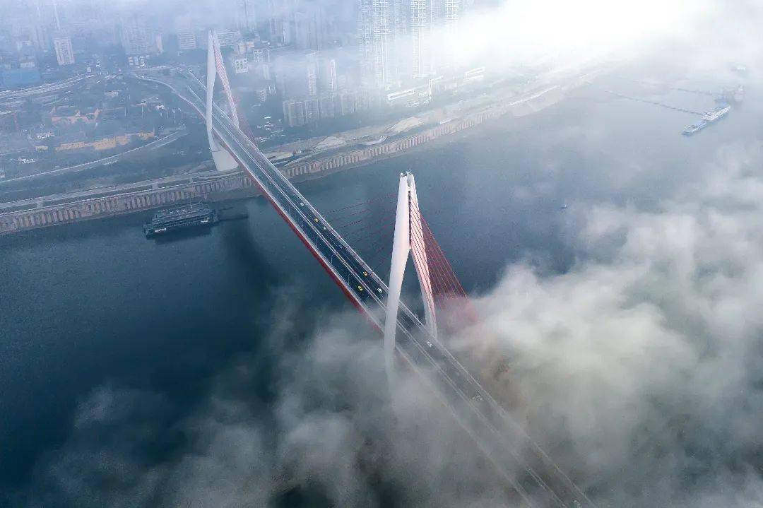 7777788888精准一肖,全世界游客都来重庆了，探索山城雾都的独特魅力